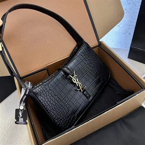 ysl 布 包|YSL baguette bag.